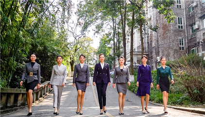 重慶海聯(lián)職業(yè)技術(shù)學(xué)院禮儀文化秀 師生共慶三八婦女節(jié)